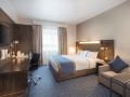 holiday-inn-express-dubai-safa-park