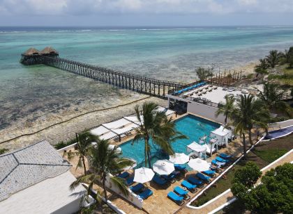 Le Mersenne Zanzibar, Autograph Collection