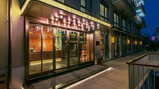 wuhan-rejoice-by-argyle-hotel-yellow-crane-tower-andtanhualin-store