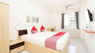 oyo-flagship-90087-apartment-menara-rungkut-2