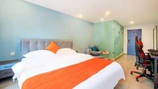 star-light-wheel-concept-e-sports-hotel-chunxi-road-tianfu-square-branch