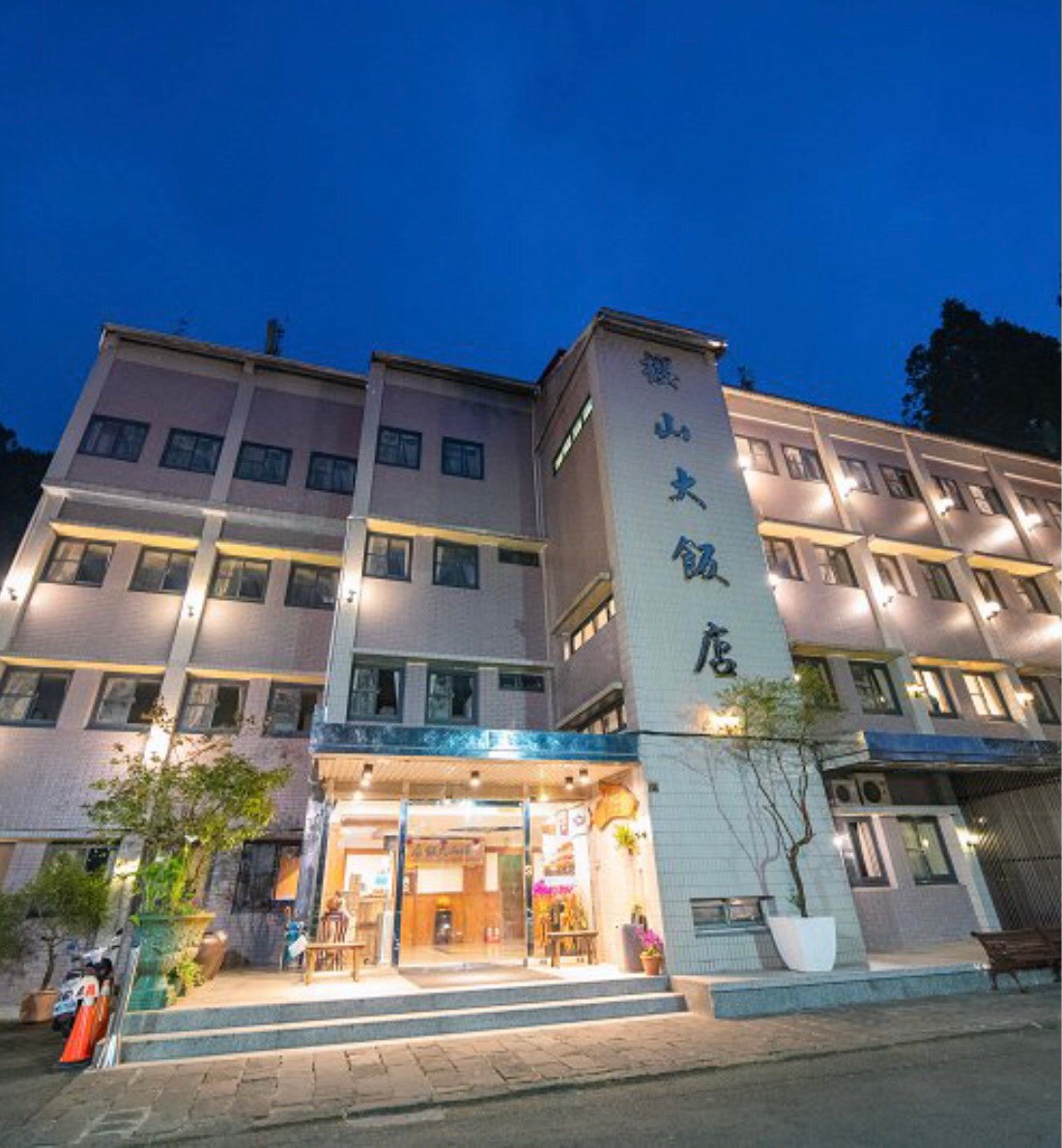 hotel overview picture