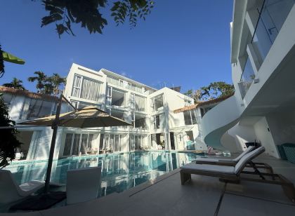 三亜十二樾·Decemberホテル(亞龍灣博後)