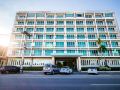 b2-premier-hotel-and-resort