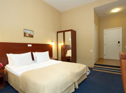 Nevsky Aster Furnished Rooms