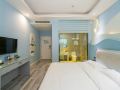 she--he-boutique-hotel-wuhan-guanggu-metro-station