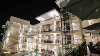 rovira-suites