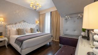 carnival-palace-venice-collection