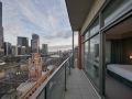 doubletree-by-hilton-hotel-melbourne-flinders-street