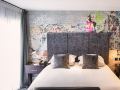 malmaison-reading