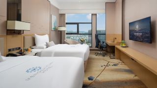 dream-source-hotel-baise-dream-island-commercial-center