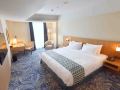 louis-kienne-hotel-simpang-lima