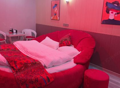 Twin Peaks Haitian Hotel