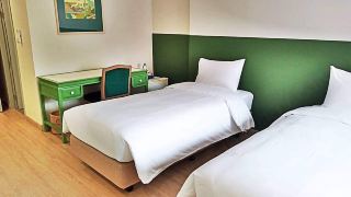 56-surawong-hotel-bangkok