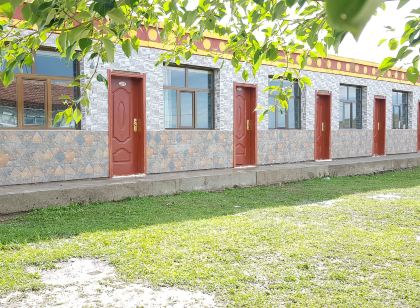 青海湖春光小城民宿