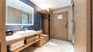 holiday-inn-express-nanchang-bayi-square