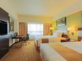 holiday-inn-and-suites-makati