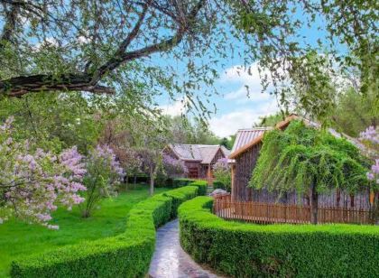 布爾津·阿肯的小木屋(俄羅斯風情步行街店)