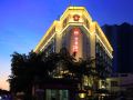 aiyan-hotel-sanya-yiheng-night-market-yemeng-long-corridor