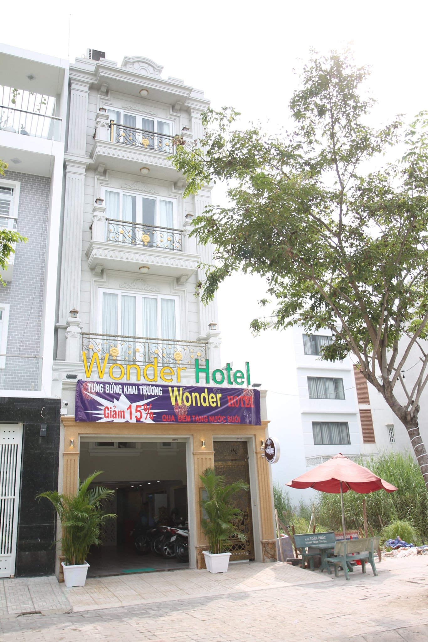 hotel overview picture