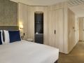 the-westminster-london-curio-collection-by-hilton