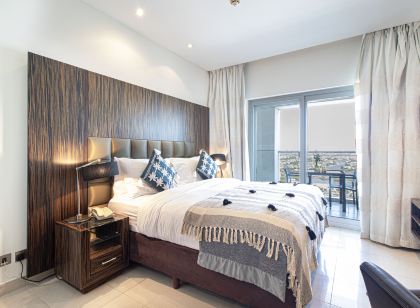 Songs of the Lake by Lagom in Bonnington tower JLT