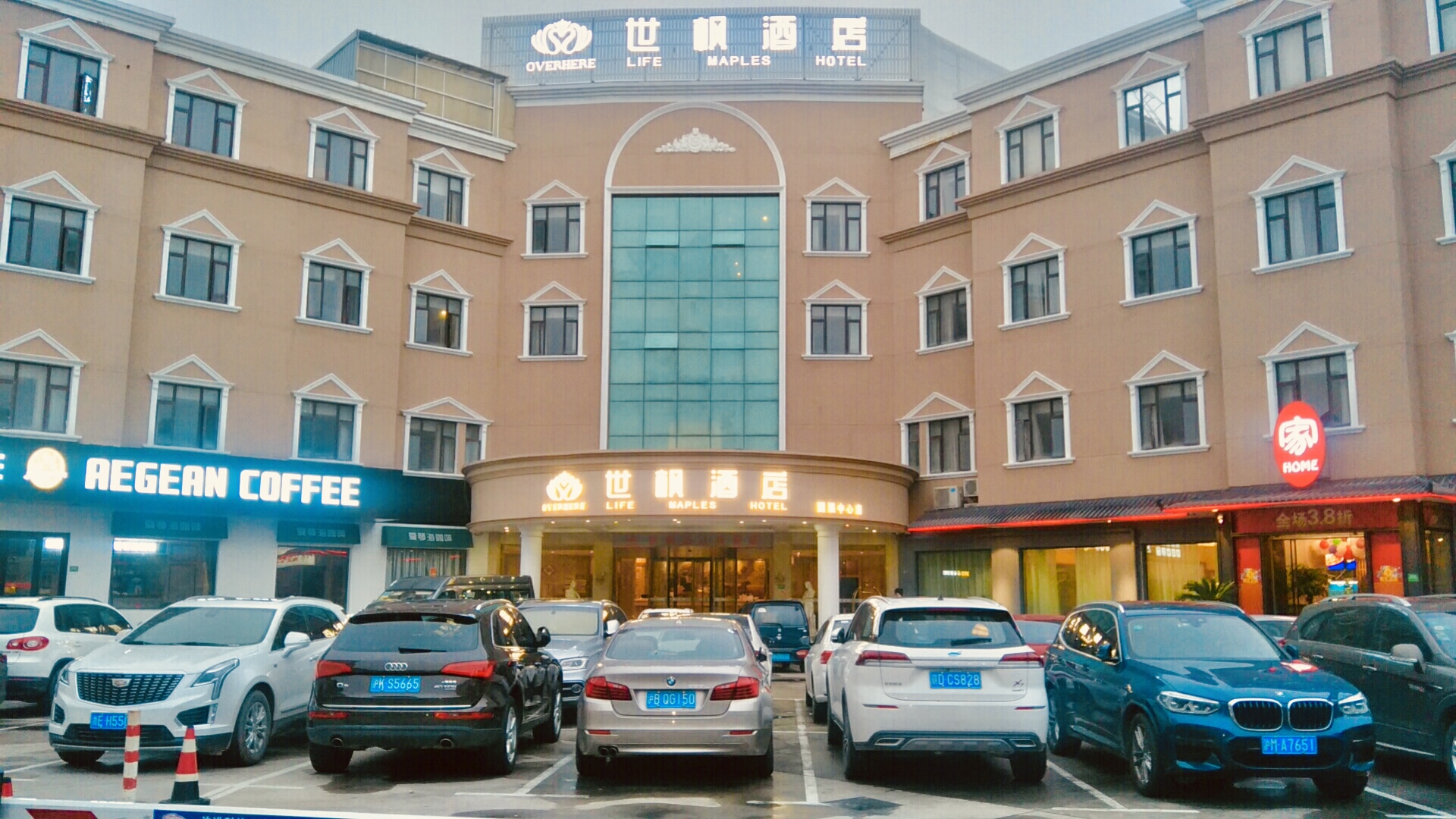 hotel overview picture