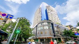 star-light-wheel-concept-e-sports-hotel-chunxi-road-tianfu-square-branch