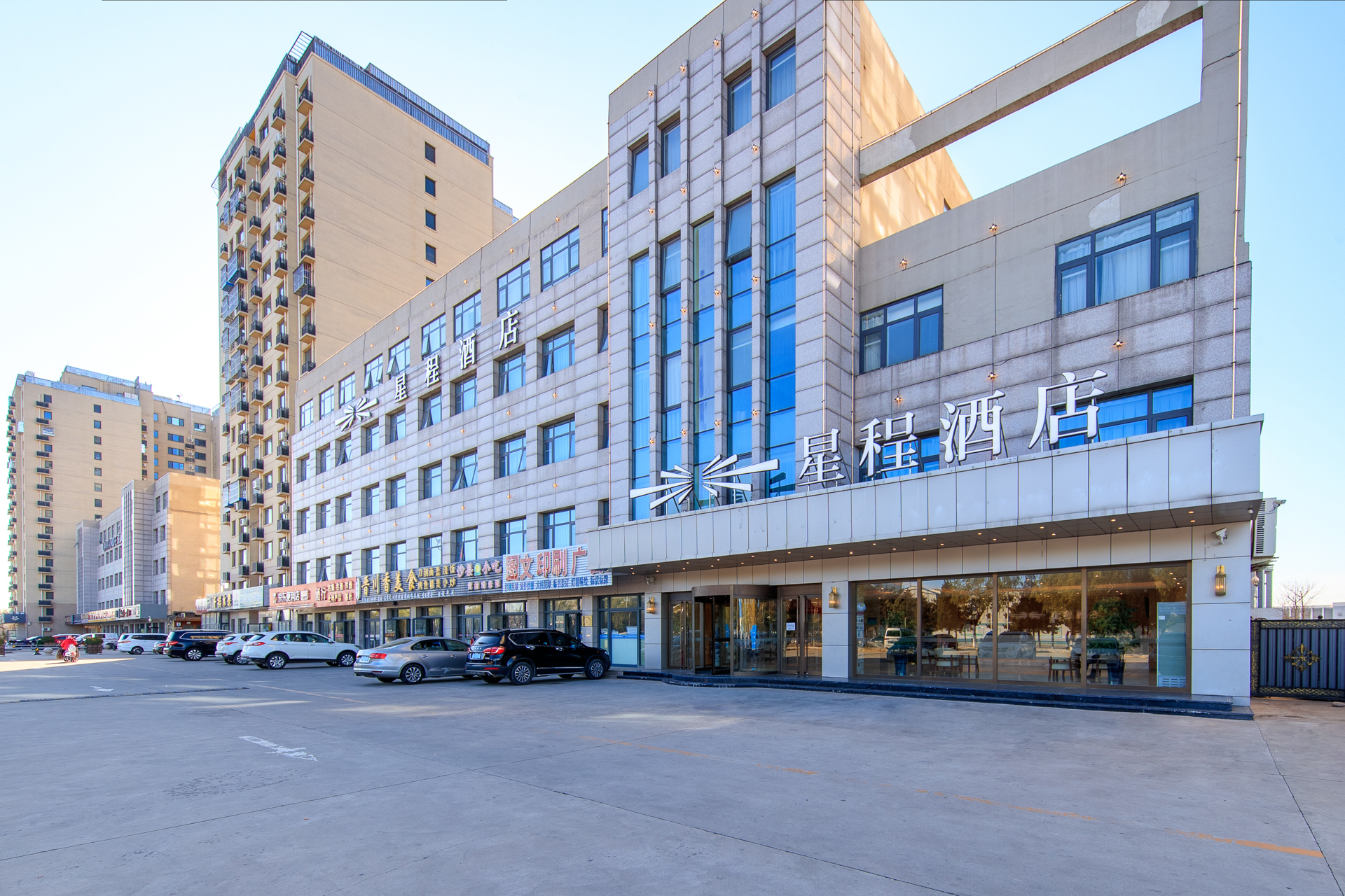 hotel overview picture