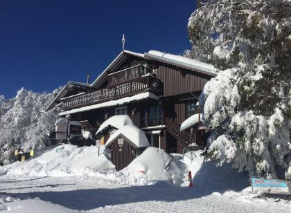 Karelia Alpine Lodge