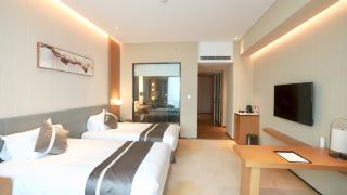 bright-hotel