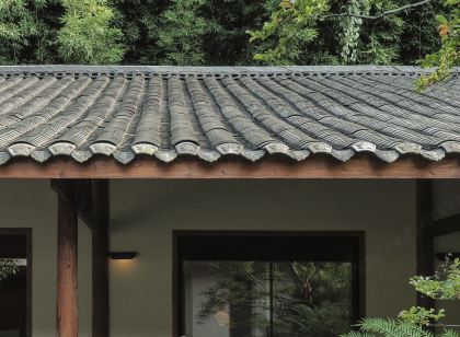 峨眉山荷堂雲羲湯泉民宿