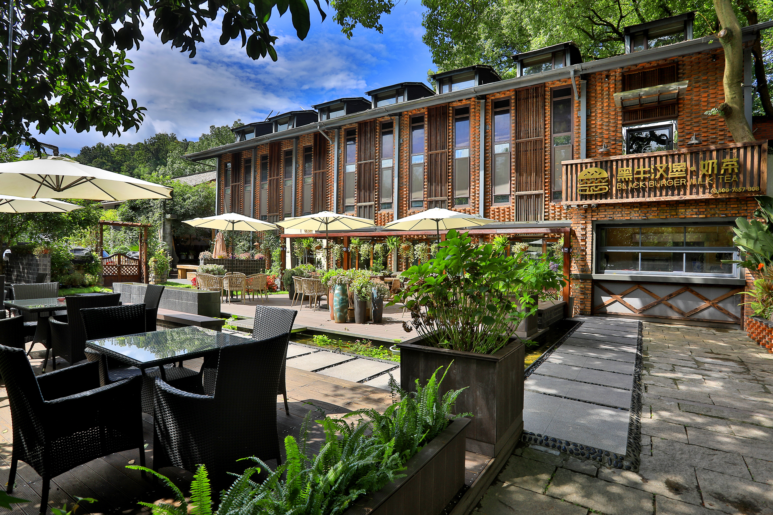 hotel overview picture