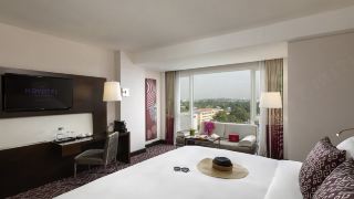 novotel-yangon-max