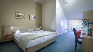 hotel-taurus