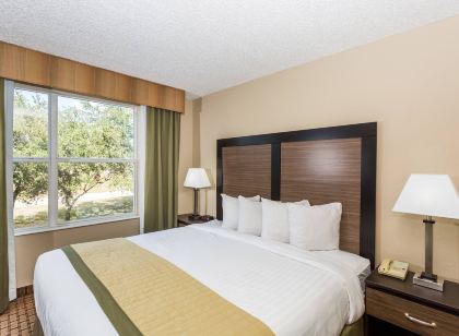 Baymont by Wyndham Fort Myers Airport