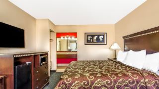 days-inn-by-wyndham-fort-lauderdale-airport-cruise-port