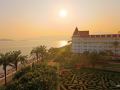hong-kong-disneyland-hotel