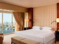 sheraton-dubai-creek-hotel-and-towers