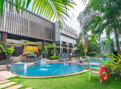 Aziza Paradise Hotel