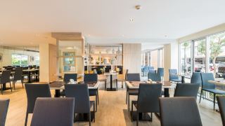 the-grass-serviced-suites