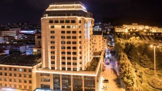white-swan-hotel