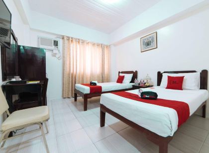 RedDoorz Plus @ Poblacion District Davao