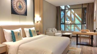 ramada-encore-hotel-xishuangbanna-splashing-square