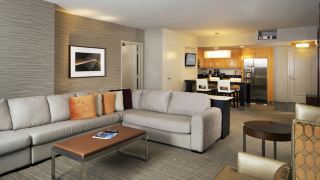 hilton-grand-vacations-club-elara-center-strip-las-vegas