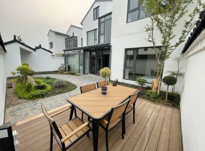 Yixing Jiuyi Mountain Lodge