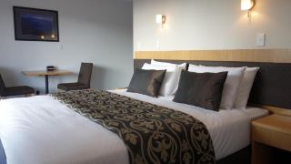 parakai-springs-lodge