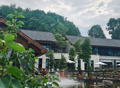 Zigong Xiyue Mountain Residence