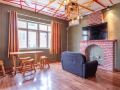 laoshan-range-rover-guesthouse