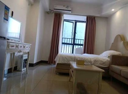 泊遇連鎖公寓(佛山季華園地鐵站店)